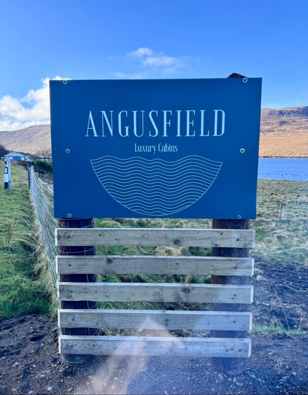 Angusfield Cabins Sconser ภายนอก รูปภาพ